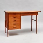 976 9172 WRITING DESK